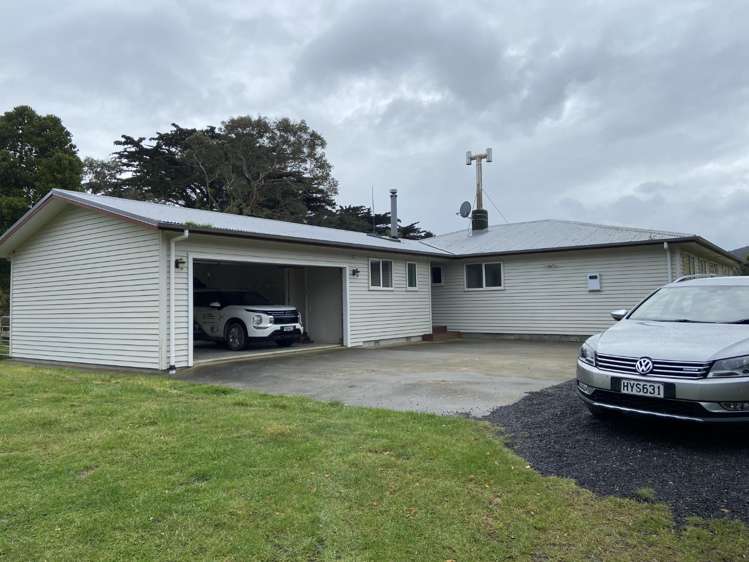 525 Muritai Road (House) 10600_18