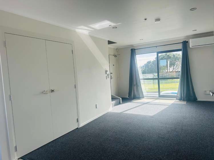2/8 Kerrs Road Wiri_5