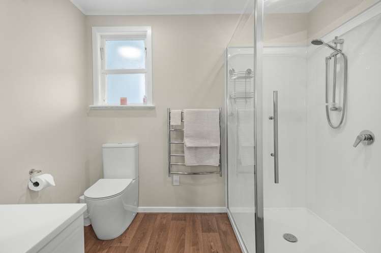 29 Korau Grove Stokes Valley_11