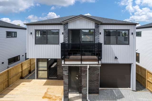 Big, Brand New and Beautiful in Papatoetoe!