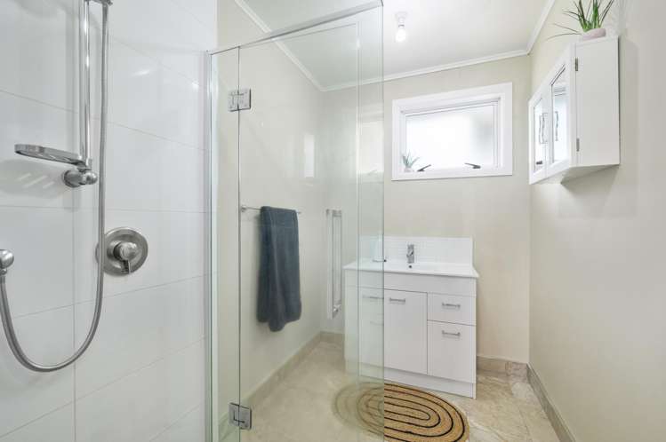 2 Tapsell Road Fairy Springs_14