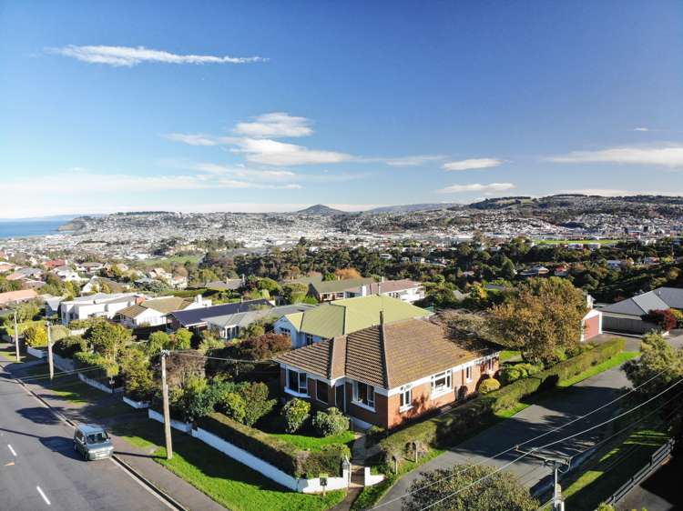 227 Highcliff Road Shiel Hill_16