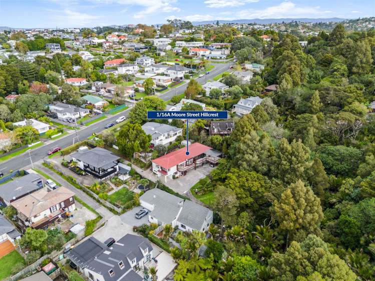 1/16a Moore Street Hillcrest_10