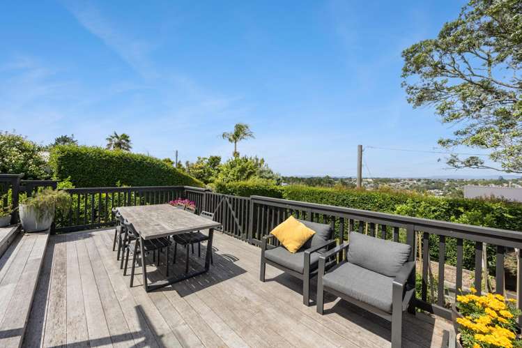 95 Royal Road Massey_16