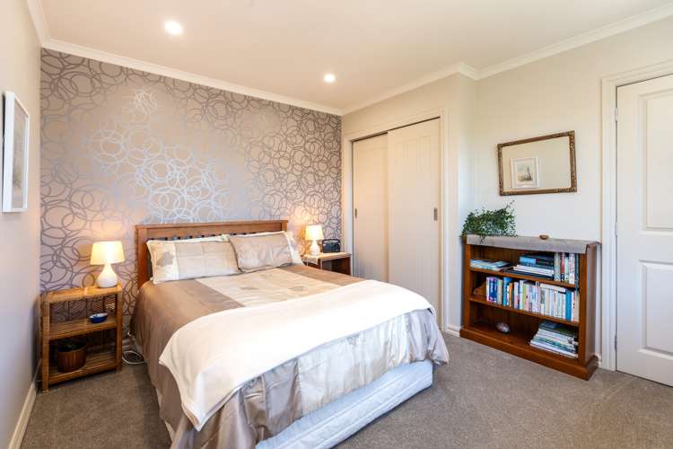 8 Hargest Crescent Saint Kilda_13