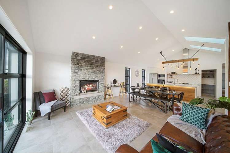 Lyndhurst Road Frimley_6