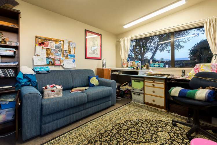 5 Village Way Welcome Bay_18