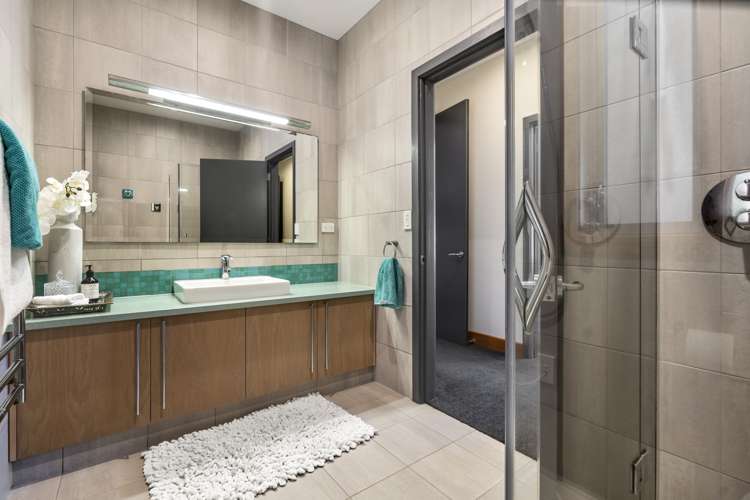 66 Porterfield Road Whitford_29