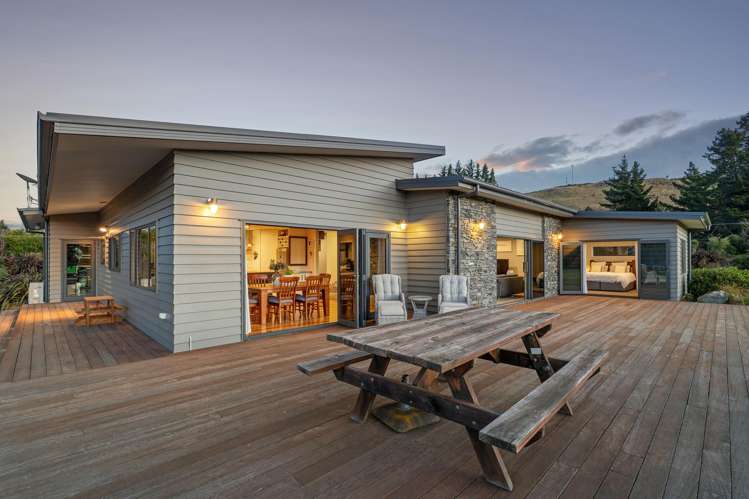 5808 West Coast Road Springfield_13