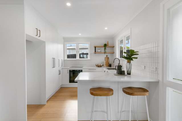 1/11 Aeroview Drive Beach Haven_3