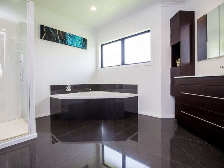 295 Opunake Road Cardiff_13