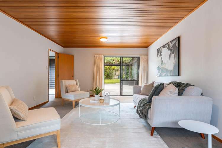 15 Duval Grove Tawa_9