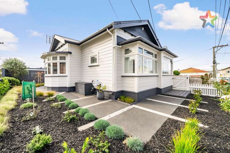 6 Wha Street Lyall Bay_7
