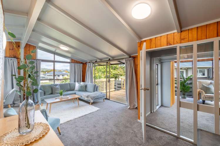 192 California Drive Totara Park_7