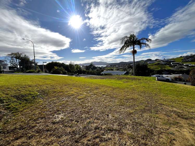 1 Hibiscus Avenue Cable Bay_3