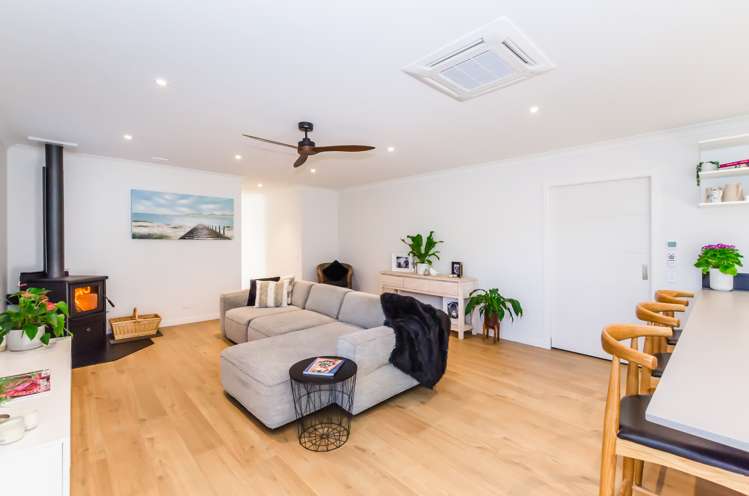 84 Mazengarb Road Paraparaumu Beach_5