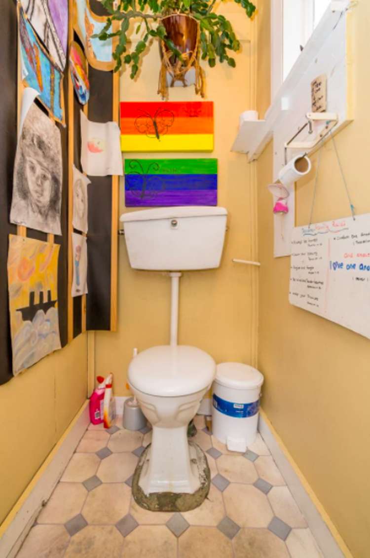 77 North Road North East Valley_9