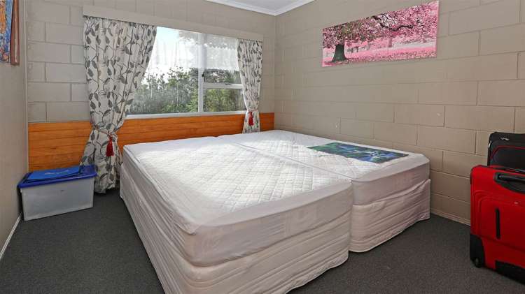 2/195 Metcalfe Road Ranui_16
