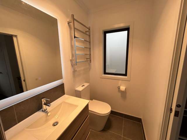 1E/23 Hibiscus Avenue Hamilton Lake_4