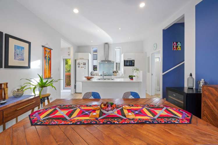 6 Cronin Place Beach Haven_36