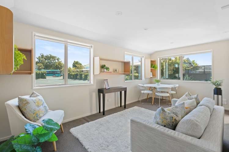 126 Lincoln Road Addington_22