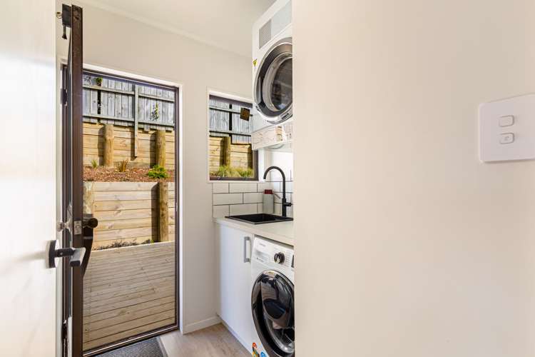 8 Garton Drive Massey_13