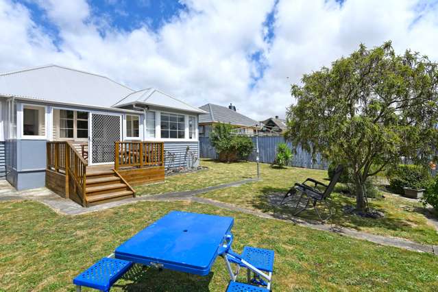 102 Hewer Crescent Naenae_3