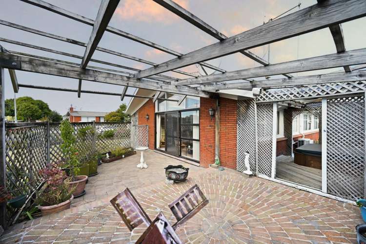 2 Guy Place Melville_5