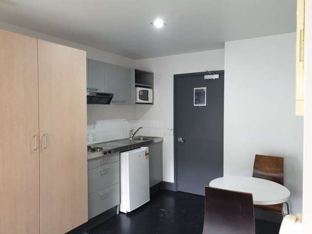 701/133 Beach Road Auckland Central_2