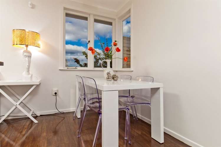 10 Cobham Crescent Kelston_10