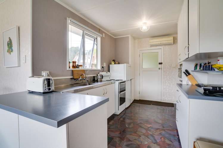 4 Burgess Street Green Island_8