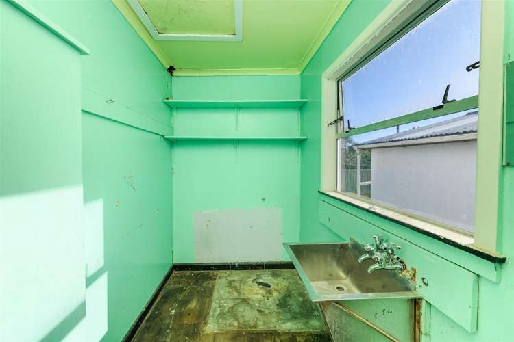 27 Lower High Street Marton_7