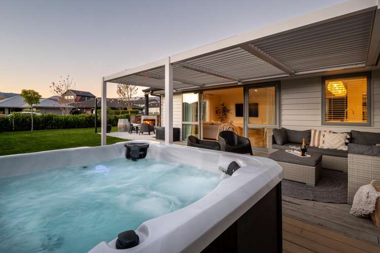 37 Myles Way Lower Shotover_19