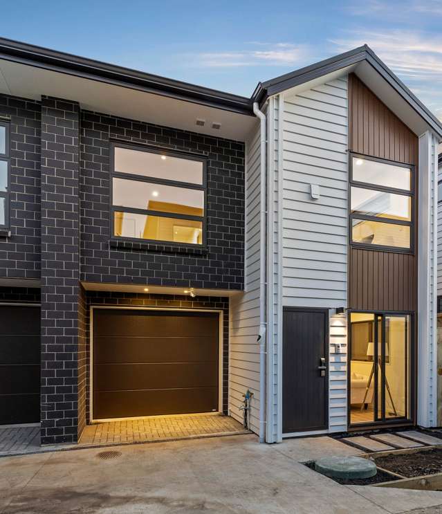 12A Holland Avenue Pt England_3