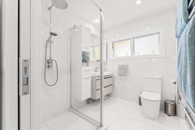 45 Vipond Road Stanmore Bay_15