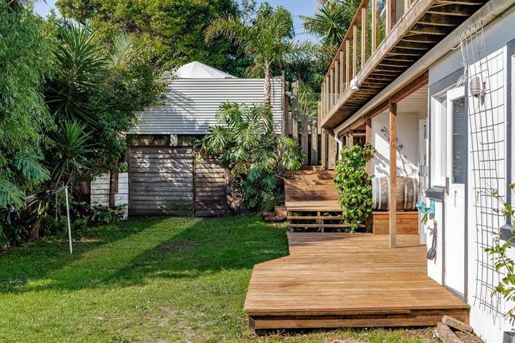 23 Cliff Road Torbay_17