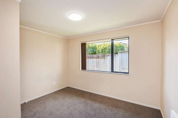 53 Meridian Grove Kelvin Grove_14