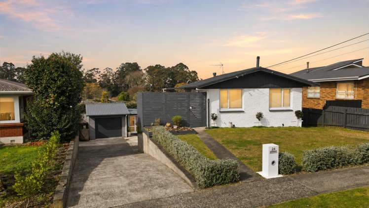 24 Garden Heights Avenue Glenview_0