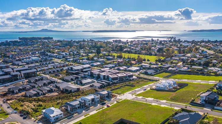 8 Kowaitau Avenue Beachlands_2