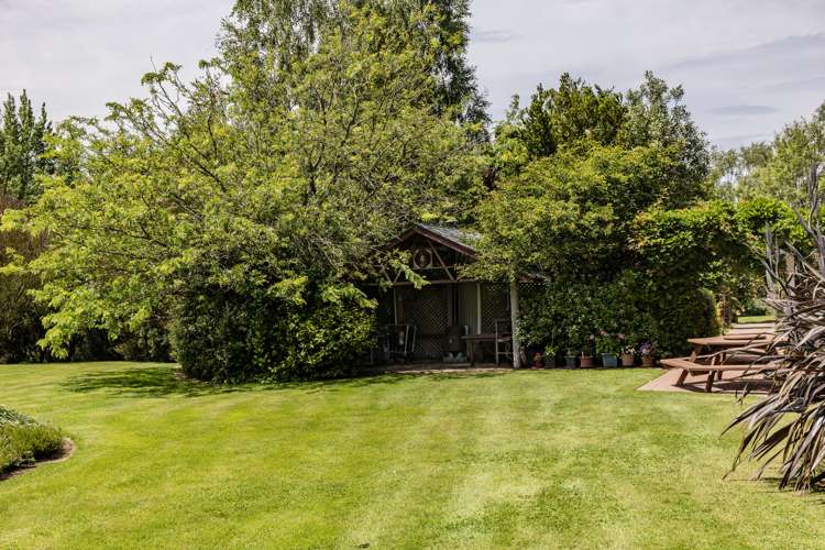 844 Oxford Road Fernside_37