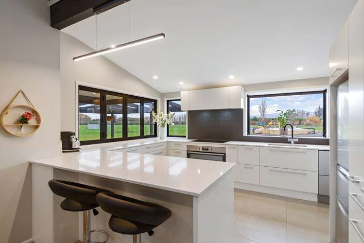 300 Perymans Road Lincoln_6