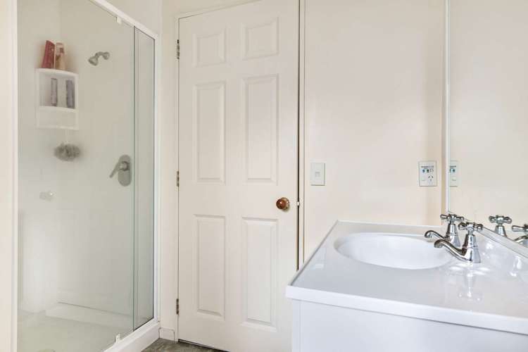 3 Balmoral Drive Hilltop_22