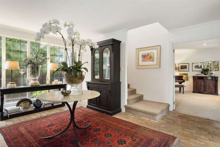 49b Roland Road Greenhithe_1