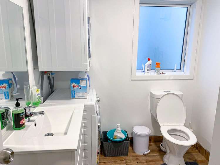 94 Queen Street North Dunedin_13