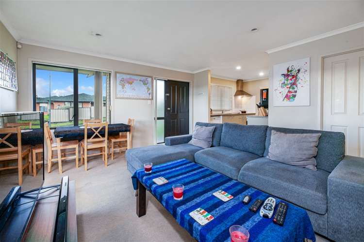 1 Chardonnay Rise Henderson_19