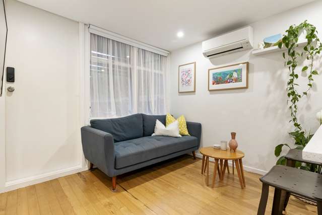 4/9 Don Croot Street Morningside_4