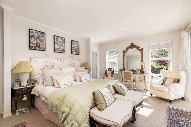 44 Sunningdale Drive Stoke_11