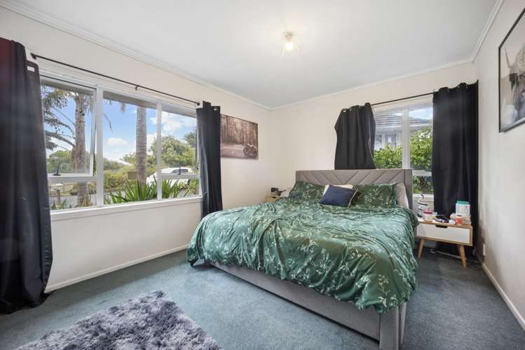 13 Gladfield Lane Te Atatu Peninsula_15