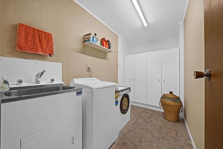 77 Botany Road Botany Downs_23