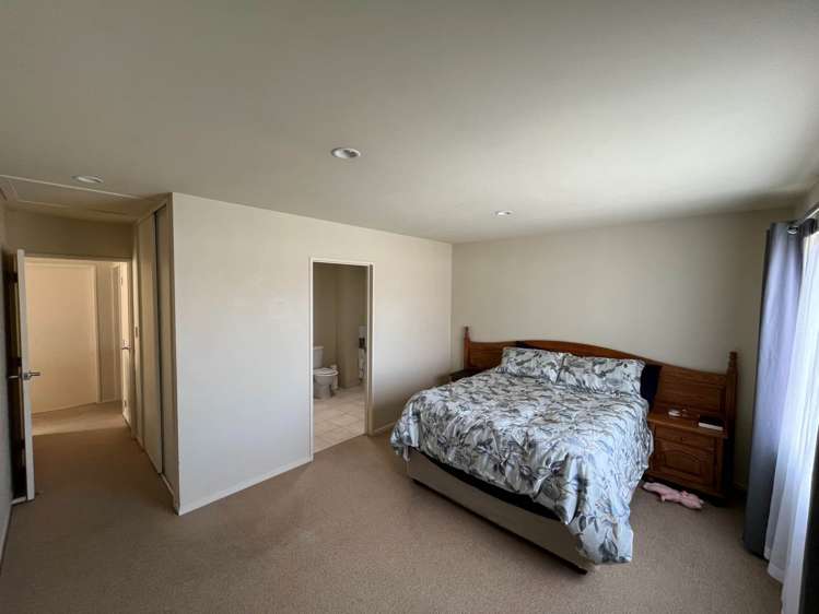 239 Alec Craig Way Gulf Harbour_8